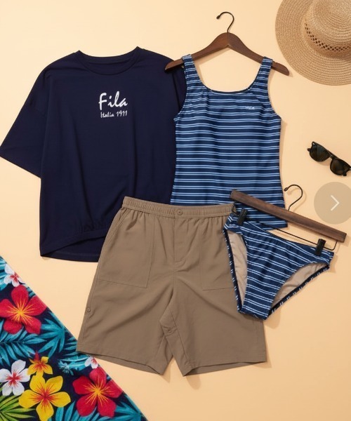FILA(フィラ)の「【FILA/フィラ】Tシャツ付き水着4点セット/水陸両用オーバーサイズラッシュガードTシャツ・ミッドレングスパンツ付きタンキニ(水着)(水着・レディース・ホワイト/ブラック/ネイビー・SMALL/MEDIUM/LARGE/X-LARGE)」の3枚目の写真