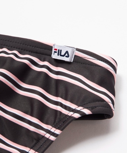FILA(フィラ)の「【FILA/フィラ】Tシャツ付き水着4点セット/水陸両用オーバーサイズラッシュガードTシャツ・ミッドレングスパンツ付きタンキニ(水着)(水着・レディース・ホワイト/ブラック/ネイビー・SMALL/MEDIUM/LARGE/X-LARGE)」の16枚目の写真
