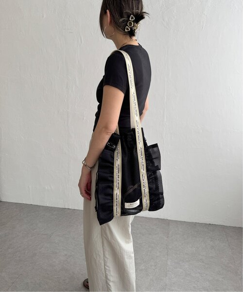 LBC（エルビーシー）の「メッシュフリルトートバッグ（ショルダーバッグ・レディース・グレー/ブラック・FREE）」の4枚目の写真