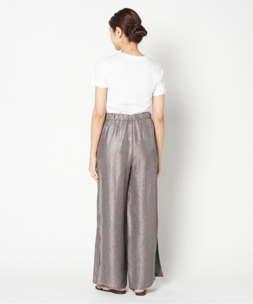 HELIOPOLE(エリオポール)の「SATIN SLIT EASY PANTS(その他パンツ・レディース・アイボリー/ダークブラウン・36/38)」の11枚目の写真