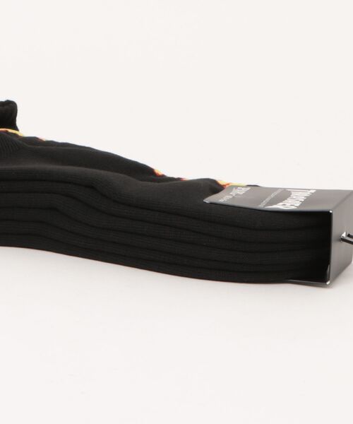 THRASHER（スラッシャー）の「【THRASHER】スラッシャー MAG LOGO SOCKS 3PACK SOCKS 靴下 ソックス 3足セット TH-SX225（ソックス/靴下・メンズ・ブラック/マルチ・FREE）」の3枚目の写真