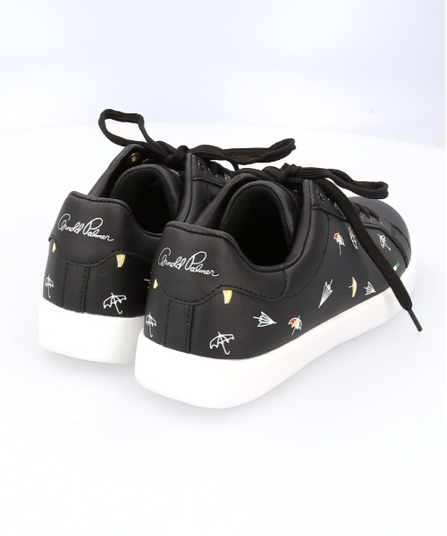 Arnold Palmer（アーノルドパーマー）の「Arnold Palmer コートスニーカー AL0705（スニーカー・レディース・ホワイト/ブラック・24cm/23cm/25cm/22.5cm/23.5cm/24.5cm）」の4枚目の写真
