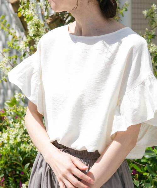 ITEMS URBANRESEARCH(アイテムズ アーバンリサーチ)の「袖フリルブラウス(シャツ/ブラウス・レディース・オフホワイト/ブラック/ブルー・FREE)」の1枚目の写真