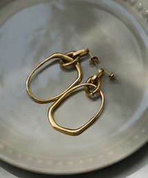 VitaFelice（ヴィータフェリーチェ）の「楕円フープピアス 大きめ ゴールド ステンレス（ピアス（両耳用））」