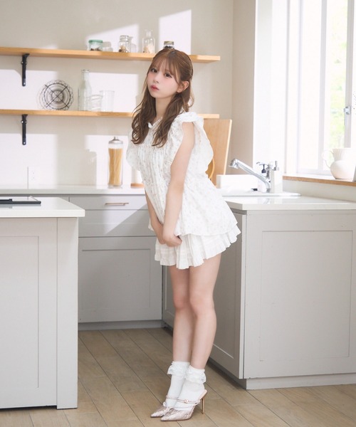 TITTY&CO.（ティティーアンドコー）の「ノースリーブフリルブラウス（シャツ/ブラウス・レディース・その他/ブルー/ホワイト・FREE）」の5枚目の写真