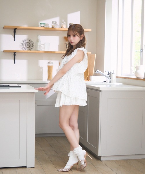 TITTY&CO.（ティティーアンドコー）の「ノースリーブフリルブラウス（シャツ/ブラウス・レディース・その他/ブルー/ホワイト・FREE）」の6枚目の写真