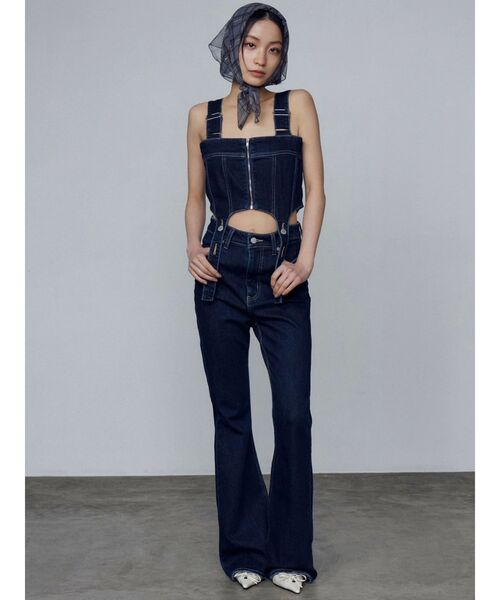 EMODA（エモダ）の「コルセットハングデニムサロペット（サロペット/オーバーオール・レディース・ブルー/ブラック/インディゴブルー・SMALL/MEDIUM）」の11枚目の写真