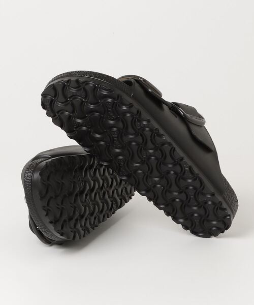 BIRKENSTOCK（ビルケンシュトック）の「ビルケンシュトック BIRKENSTOCK Arizona Big Buckle EVA Black（サンダル・レディース・ブラック・24.0cm/24.5cm/25.0cm/26.0cm/23.0cm）」の3枚目の写真