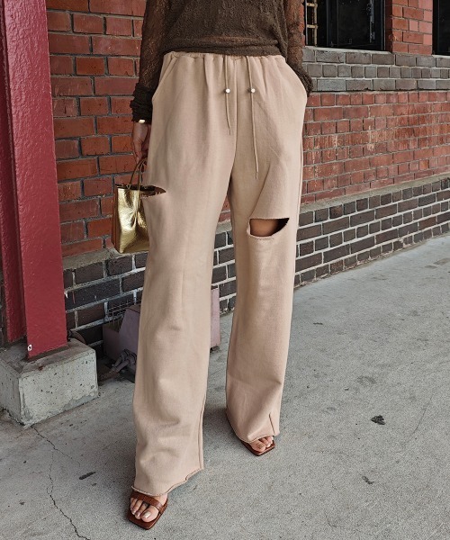 esutoreja(エストレジャ)の「ダメージスウェットパンツ(スウェットパンツ・レディース・ベージュ/ブラック/グレー・FREE)」の3枚目の写真