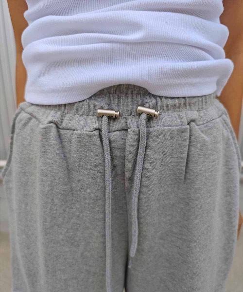 esutoreja(エストレジャ)の「ダメージスウェットパンツ(スウェットパンツ・レディース・ベージュ/ブラック/グレー・FREE)」の13枚目の写真