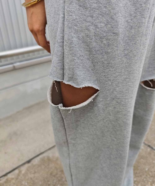 esutoreja(エストレジャ)の「ダメージスウェットパンツ(スウェットパンツ・レディース・ベージュ/ブラック/グレー・FREE)」の15枚目の写真