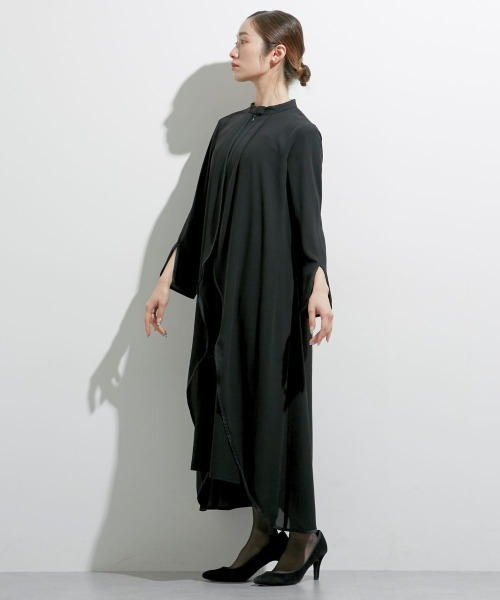 Callarus Black Formal(カラルスブラックフォーマル)の「|日本製生地|喪服・礼服|洗える|防しわ(イージーケア)|レディース| フロントファスナー|袖スリット|デザインワンピース|おしゃれ きれいめ |(スーツセット・レディース・ブラック・M/L/LL/3L)」の7枚目の写真