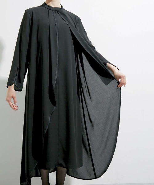 Callarus Black Formal(カラルスブラックフォーマル)の「|日本製生地|喪服・礼服|洗える|防しわ(イージーケア)|レディース| フロントファスナー|袖スリット|デザインワンピース|おしゃれ きれいめ |(スーツセット・レディース・ブラック・M/L/LL/3L)」の9枚目の写真