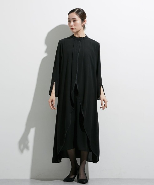 Callarus Black Formal(カラルスブラックフォーマル)の「|日本製生地|喪服・礼服|洗える|防しわ(イージーケア)|レディース| フロントファスナー|袖スリット|デザインワンピース|おしゃれ きれいめ |(スーツセット・レディース・ブラック・M/L/LL/3L)」の6枚目の写真