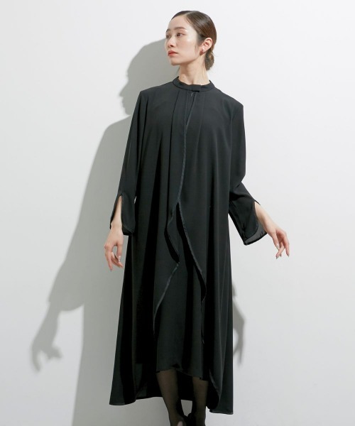Callarus Black Formal(カラルスブラックフォーマル)の「|日本製生地|喪服・礼服|洗える|防しわ(イージーケア)|レディース| フロントファスナー|袖スリット|デザインワンピース|おしゃれ きれいめ |(スーツセット・レディース・ブラック・M/L/LL/3L)」の5枚目の写真