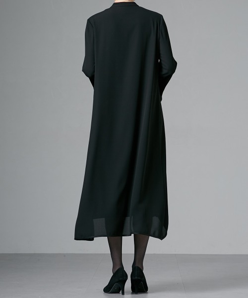 Callarus Black Formal(カラルスブラックフォーマル)の「|日本製生地|喪服・礼服|洗える|防しわ(イージーケア)|レディース| フロントファスナー|袖スリット|デザインワンピース|おしゃれ きれいめ |(スーツセット・レディース・ブラック・M/L/LL/3L)」の15枚目の写真