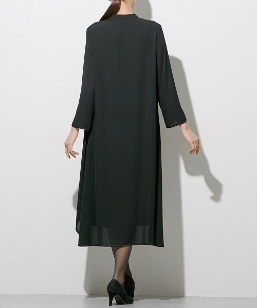 Callarus Black Formal(カラルスブラックフォーマル)の「|日本製生地|喪服・礼服|洗える|防しわ(イージーケア)|レディース| フロントファスナー|袖スリット|デザインワンピース|おしゃれ きれいめ |(スーツセット・レディース・ブラック・M/L/LL/3L)」の21枚目の写真