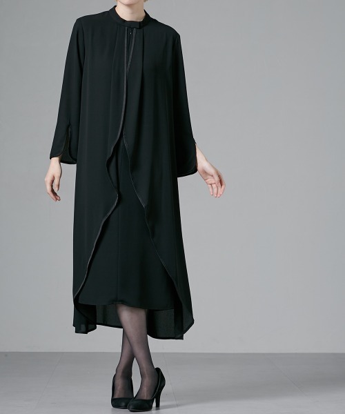 Callarus Black Formal(カラルスブラックフォーマル)の「|日本製生地|喪服・礼服|洗える|防しわ(イージーケア)|レディース| フロントファスナー|袖スリット|デザインワンピース|おしゃれ きれいめ |(スーツセット・レディース・ブラック・M/L/LL/3L)」の19枚目の写真