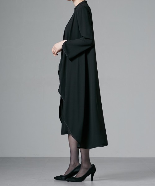 Callarus Black Formal(カラルスブラックフォーマル)の「|日本製生地|喪服・礼服|洗える|防しわ(イージーケア)|レディース| フロントファスナー|袖スリット|デザインワンピース|おしゃれ きれいめ |(スーツセット・レディース・ブラック・M/L/LL/3L)」の16枚目の写真