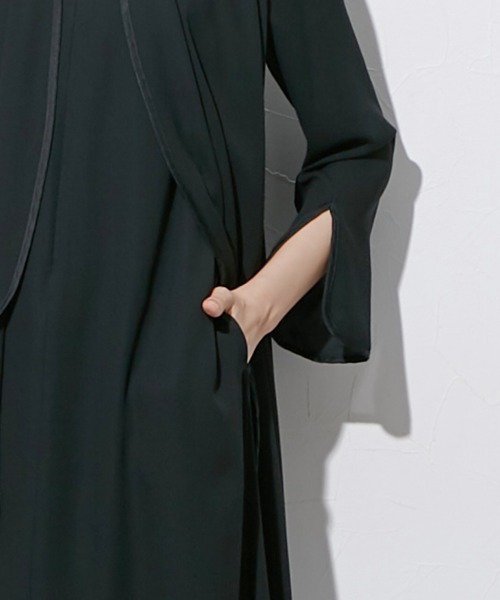 Callarus Black Formal(カラルスブラックフォーマル)の「|日本製生地|喪服・礼服|洗える|防しわ(イージーケア)|レディース| フロントファスナー|袖スリット|デザインワンピース|おしゃれ きれいめ |(スーツセット・レディース・ブラック・M/L/LL/3L)」の14枚目の写真