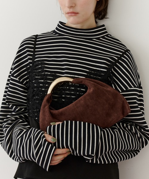 LE VERNIS（ル・ベルニ）の「≪YUKIKO KOJIMAさん　リールご紹介アイテム≫LE VERNIS(ル・ベルニ)Sculpture triangle bag S（ハンドバッグ・レディース・ベージュ/ライトグレー/ブラウン/ブラック/ホワイト/レオパード・FREE）」の21枚目の写真