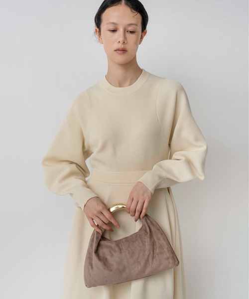 LE VERNIS（ル・ベルニ）の「≪YUKIKO KOJIMAさん　リールご紹介アイテム≫LE VERNIS(ル・ベルニ)Sculpture triangle bag S（ハンドバッグ・レディース・ベージュ/ライトグレー/ブラウン/ブラック/ホワイト/レオパード・FREE）」の15枚目の写真