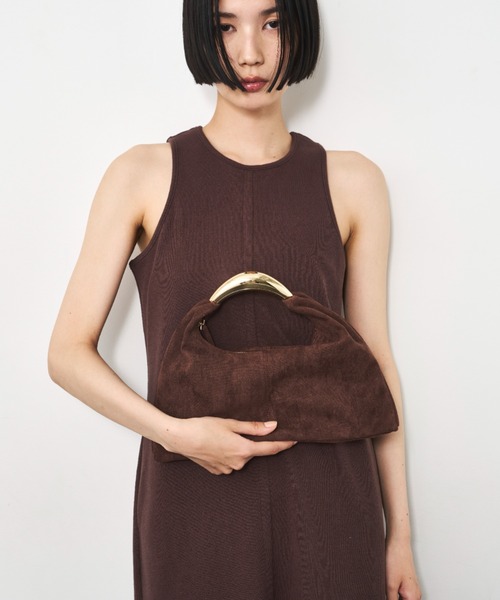 LE VERNIS（ル・ベルニ）の「≪YUKIKO KOJIMAさん　リールご紹介アイテム≫LE VERNIS(ル・ベルニ)Sculpture triangle bag S（ハンドバッグ・レディース・ベージュ/ライトグレー/ブラウン/ブラック/ホワイト/レオパード・FREE）」の22枚目の写真