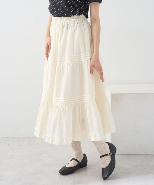 earth music&ecology(アースミュージックアンドエコロジー)の「ピンタックティアードミディスカート(スカート・レディース・アイボリー/ブラック・FREE)」の13枚目の写真