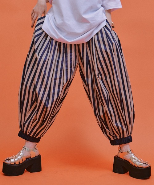 ボリュームストライプサーカスパンツ（その他パンツ）｜manana