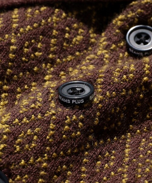 BEAMS PLUS（ビームスプラス）の「ダイヤモンド パターン ニット ポロシャツ（ポロシャツ・メンズ・ブルー/ブラック/ブラウン・S/M/L/XL）」の4枚目の写真