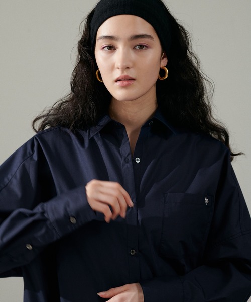 LARUTA（ラルータ）の「［WEB限定］【LARUTA】ちびロゴ刺繍BIGシャツ（シャツ/ブラウス・レディース・ネイビー/ピンク/オフホワイト/ブルー/ストライプ/キャメル・FREE）」の20枚目の写真