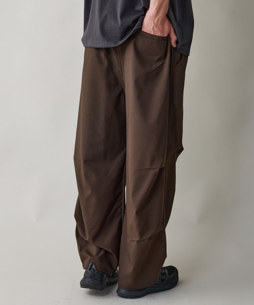rehacer（レアセル）の「rehacer : Ridge Tuck Pants / リッジ タック パンツ（スラックス・メンズ・ブラウン/ブラック・SMALL/MEDIUM/LARGE）」の17枚目の写真