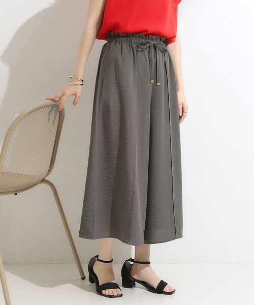 DRESKIP（ドレスキップ）の「◆【S-LL/ひんやり】さらっとタッチできれい見え ピンタックスカーチョ（その他パンツ・レディース・チャコールグレー/ブルー/ブラック/ベージュ・01/02/03/04）」の2枚目の写真