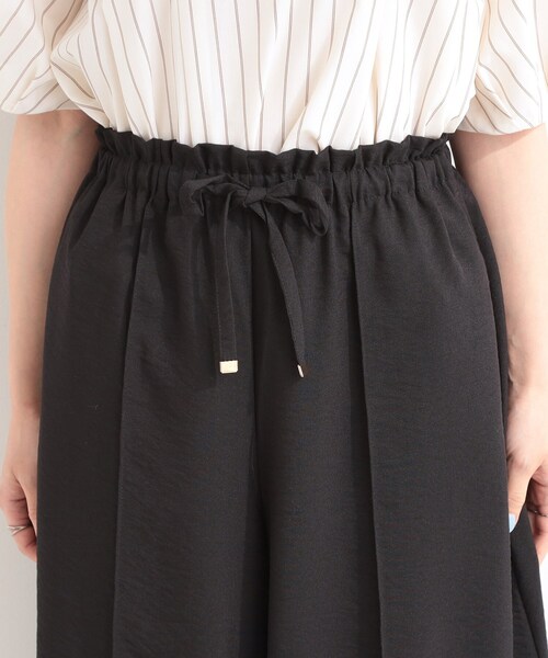 DRESKIP（ドレスキップ）の「【S-LL/ひんやり】さらっとタッチできれい見え ピンタックスカーチョ（その他パンツ・レディース・チャコールグレー/ブルー/ブラック/ベージュ・01/02/03/04）」の17枚目の写真