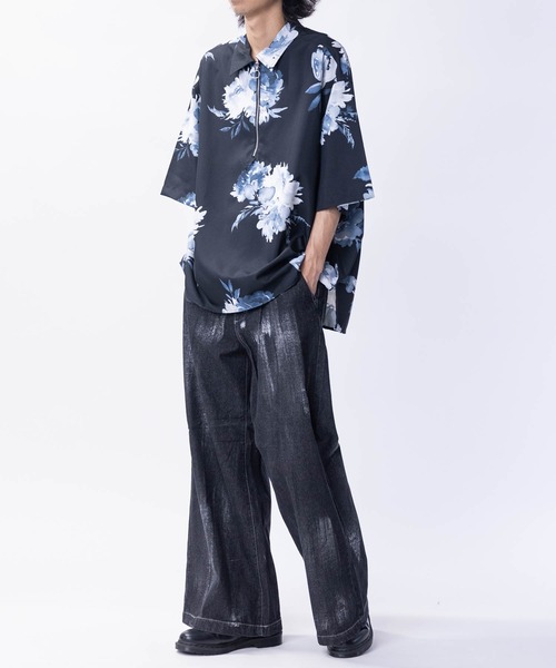 JOHN'S CLOSET(ジョンズクローゼット)の「【14】アソートプリント サイドスリット オーバーサイズ ハーフジップシャツ(シャツ/ブラウス・メンズ・ブラック系1/ネイビー系1/ホワイト系1/ホワイト系2/グレー系2/グレー系3/ブラック系2/ネイビー系2・LARGE/MEDIUM)」の21枚目の写真