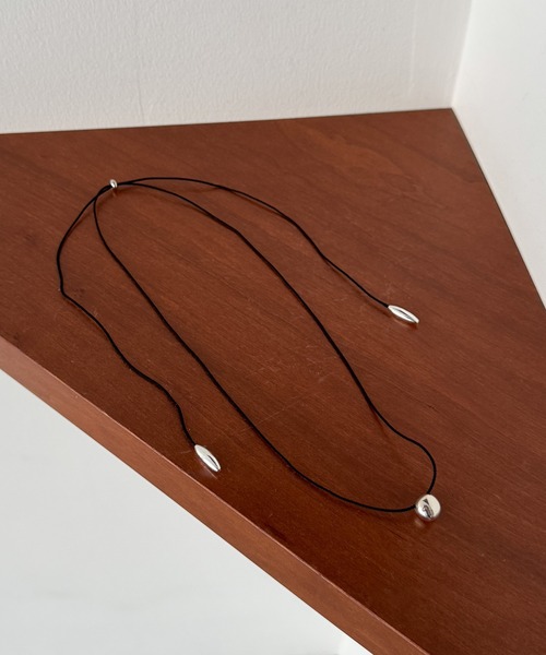 CANAL JEAN（キャナルジーン）の「Pt　ball top cordネックレス（ネックレス・レディース・シルバー・ONE SIZE）」の2枚目の写真