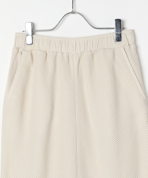 BAYFLOW（ベイフロー）の「ワッフルナロースカート（スカート・レディース・アイボリー/チャコール/グリーン・FREE）」の19枚目の写真