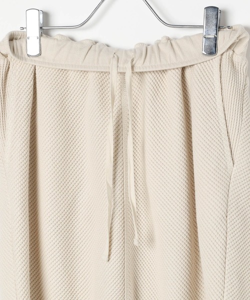 BAYFLOW（ベイフロー）の「ワッフルナロースカート（スカート・レディース・アイボリー/チャコール/グリーン・FREE）」の21枚目の写真