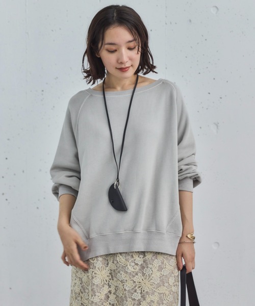 Doux archives（ドゥアルシーヴ）の「ピグメント裏毛プルオーバー（スウェット・レディース・チャコールグレー/グレイッシュベージュ/ブラウン・38）」の17枚目の写真