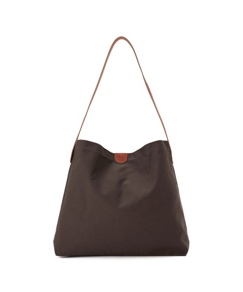 IL BISONTE（イルビゾンテ）の「IL BISONTE /  TC LEATHER / ショルダーバッグ / 2025 AUTUMN WINTER（ショルダーバッグ・レディース・ブラウン系その他/ブラック系その他2/オリーブ/ブラック/ブラウン系その他5/ブラウン系その他4/ブラウン系その他2/ネイビー系/ブラック系その他/ブラウン系その他3/レッド系その他/グリーン系その他/ブルー系その他/ネイビー・FREE）」の8枚目の写真