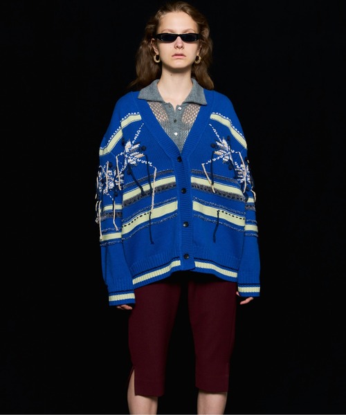 MAISON SPECIAL（メゾンスペシャル）の「Argyle Motif Hand Stitch Knit Cardigan/アーガイルモチーフハンドステッチニットカーディガン（カーディガン/ボレロ・レディース・ブラック/ピンク/ブルー・FREE）」の5枚目の写真