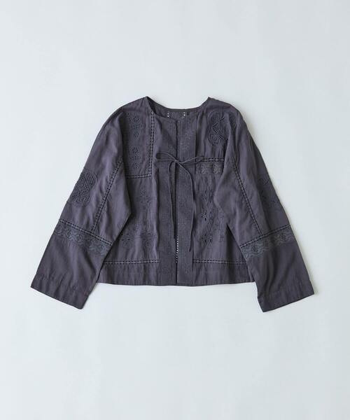 conges payes ADIEU TRISTESSE（コンジェ ペイエ アデュートリステス）の「パッチワーク刺繍ブラウス（シャツ/ブラウス・レディース・ライトグレー/チャコールグレー・38）」の21枚目の写真