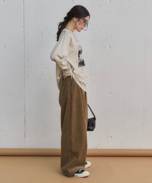 Doux archives（ドゥアルシーヴ）の「ＬｏｎｄｏｎプリントロンＴｅｅ（Tシャツ/カットソー・レディース・オフホワイト/ホワイト系その他/ベージュ/チャコールグレー・38）」の16枚目の写真