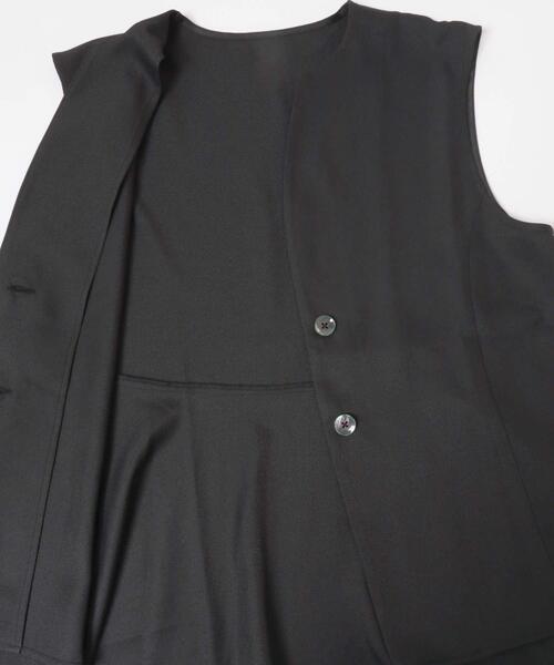 ITEMS URBANRESEARCH(アイテムズ アーバンリサーチ)の「『イージーケア』フレアトップス×パンツセット(セットアップ・レディース・ブラック/ライトベージュ・FREE)」の14枚目の写真