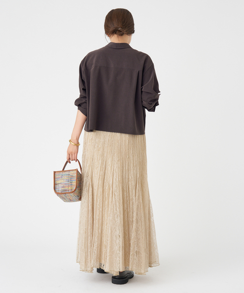 IENA（イエナ）の「SOALON ボクシーシャツ（シャツ/ブラウス・レディース・ブラウン/ベージュ・FREE）」の11枚目の写真