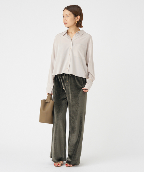 IENA（イエナ）の「SOALON ボクシーシャツ（シャツ/ブラウス・レディース・ブラウン/ベージュ・FREE）」の18枚目の写真