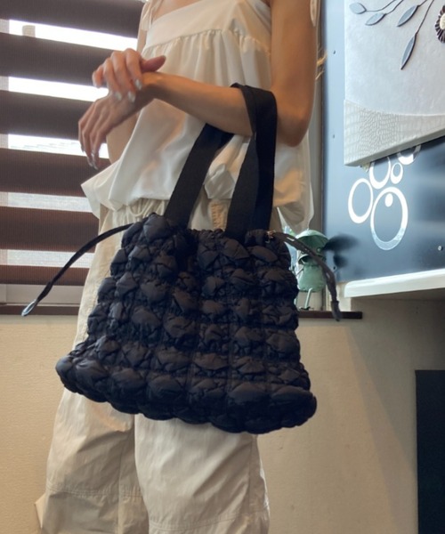 tolene(トレネ)の「もこもこ 巾着 キルティングデザイン A4サイズ収納可能 トートバッグ(トートバッグ・レディース・ホワイト/グリーン/ブラック・FREE)」の17枚目の写真
