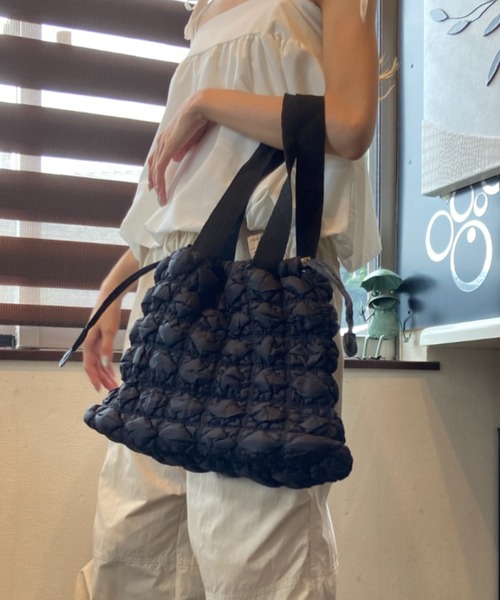 tolene(トレネ)の「もこもこ 巾着 キルティングデザイン A4サイズ収納可能 トートバッグ(トートバッグ・レディース・ホワイト/グリーン/ブラック・FREE)」の18枚目の写真