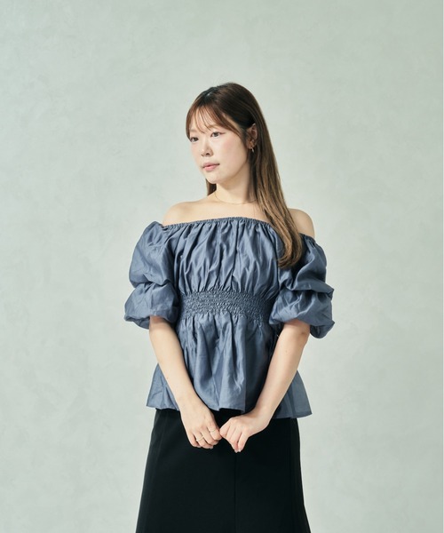 MISCH MASCH（ミッシュマッシュ）の「一部店舗限定 2wayオフショルブラウス（シャツ/ブラウス・レディース・ブルー/ブラック/ブラウン・ﾌﾘ-）」の11枚目の写真