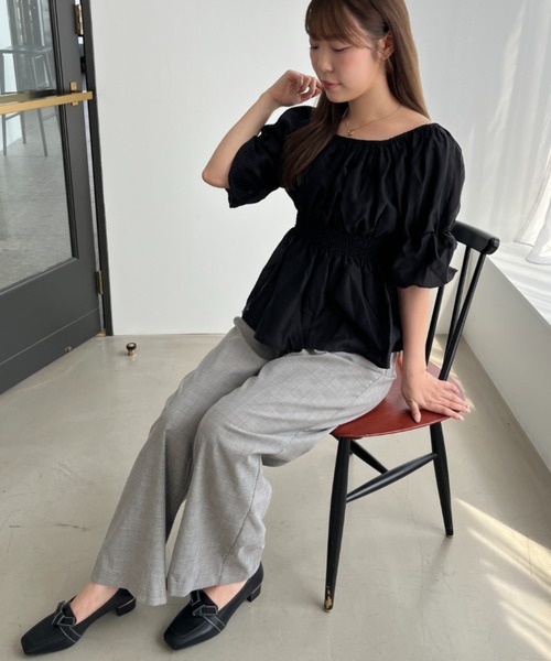 MISCH MASCH（ミッシュマッシュ）の「一部店舗限定 2wayオフショルブラウス（シャツ/ブラウス・レディース・ブルー/ブラック/ブラウン・ﾌﾘ-）」の4枚目の写真